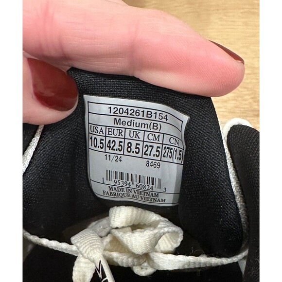 Women’s Brooks Adrenaline GTS 24 Running Shoes Coconut/Silver/Black 10.5 EUC! - Picture 7 of 13